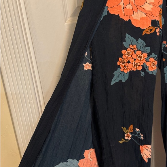 Billabong Floral Wide-Leg Pants - Picture 4 of 5